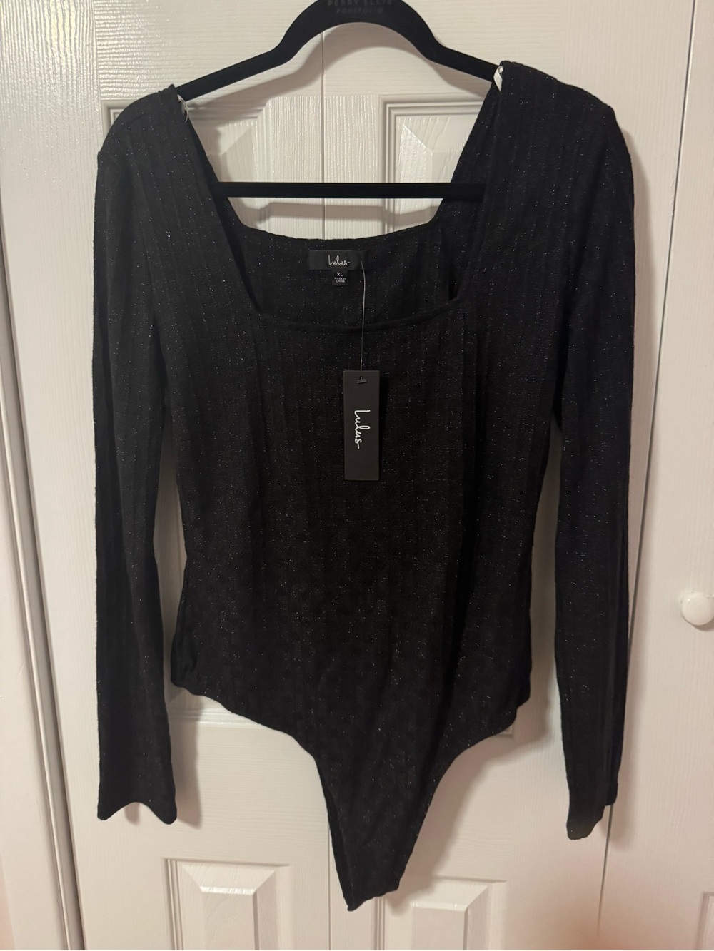 Lulus Black Metallic Long Sleeve Bodysuit – Size XL – NWT